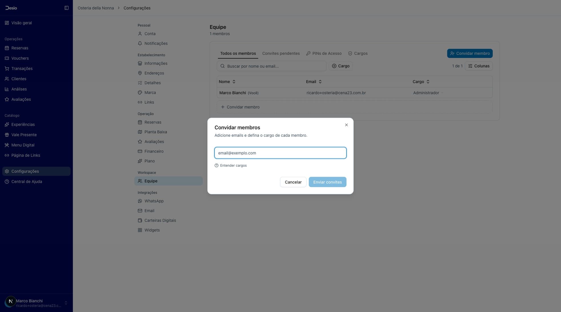 Modal de convite com campo de e-mail vazio